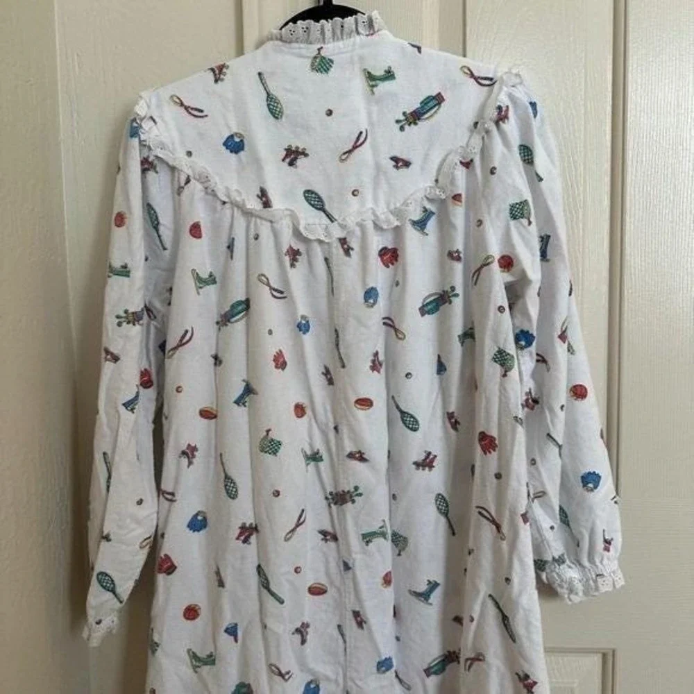 Lanz of Salzburg‎ Vintage Sports Novelty Flannel Nightgown White Maxi